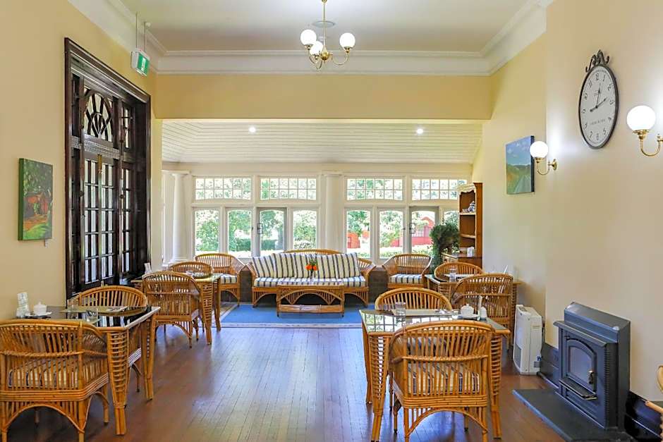 Petersons Armidale Winery and Guesthouse