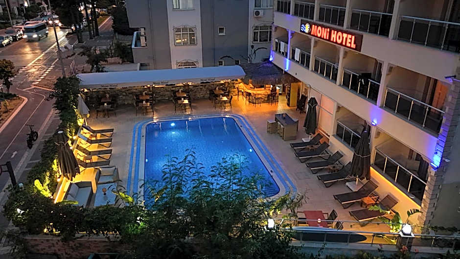 Moni Hotel