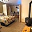 Nine Pines Motel
