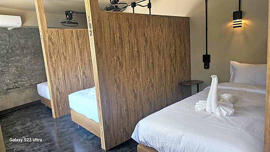 Central Guesthouse Chiang Rai - Bread & Breakfast