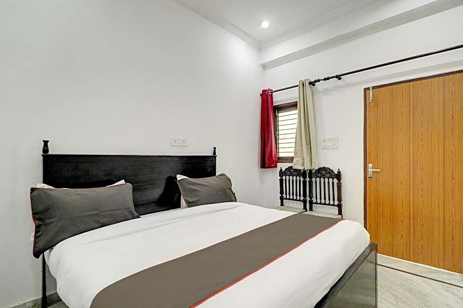 Collection O Bj Residency Near Botanic Garden Of Indian Republic – Noida, DC