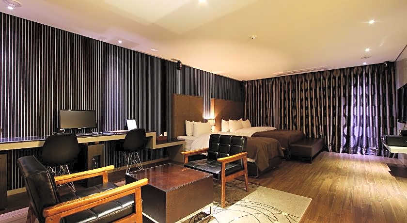 Uijeongbu Latree Hotel