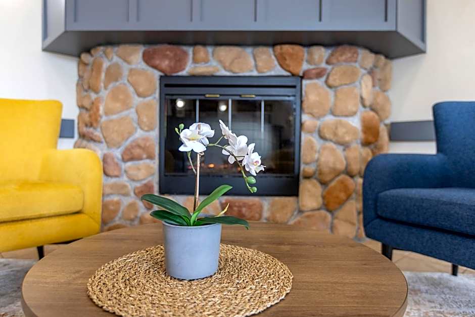 Super 8 by Wyndham Truro NS