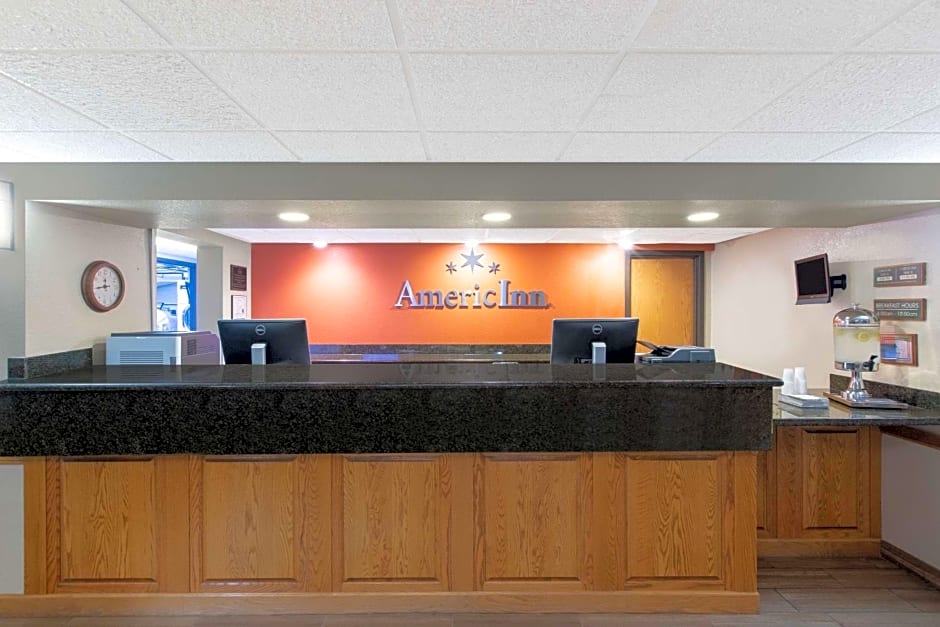 AmericInn by Wyndham Cedar Falls