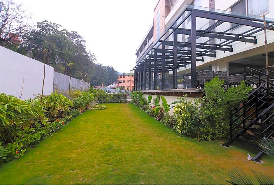 Hotel Vasundhara Palace Rishikesh