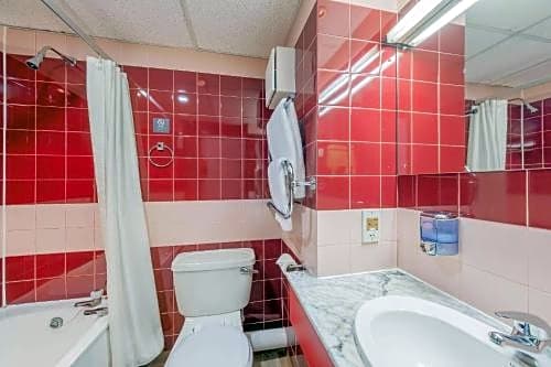 Clarion Cedar Court Wakefield Hotel