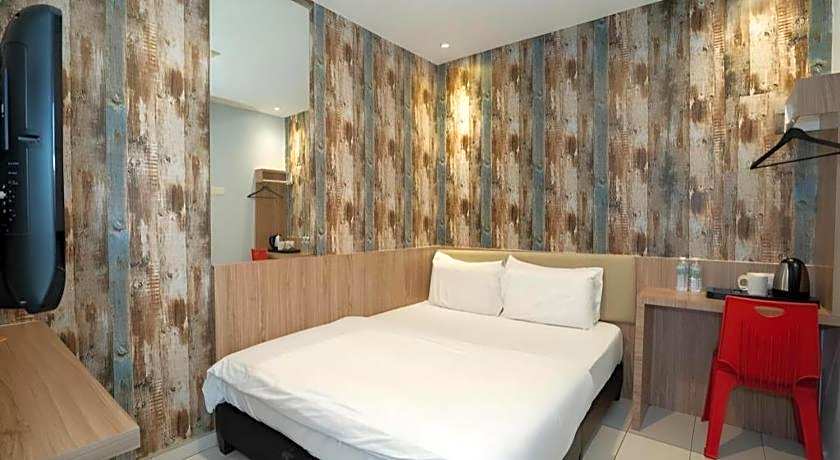 Cappuccino Hotel @ Mount Austin