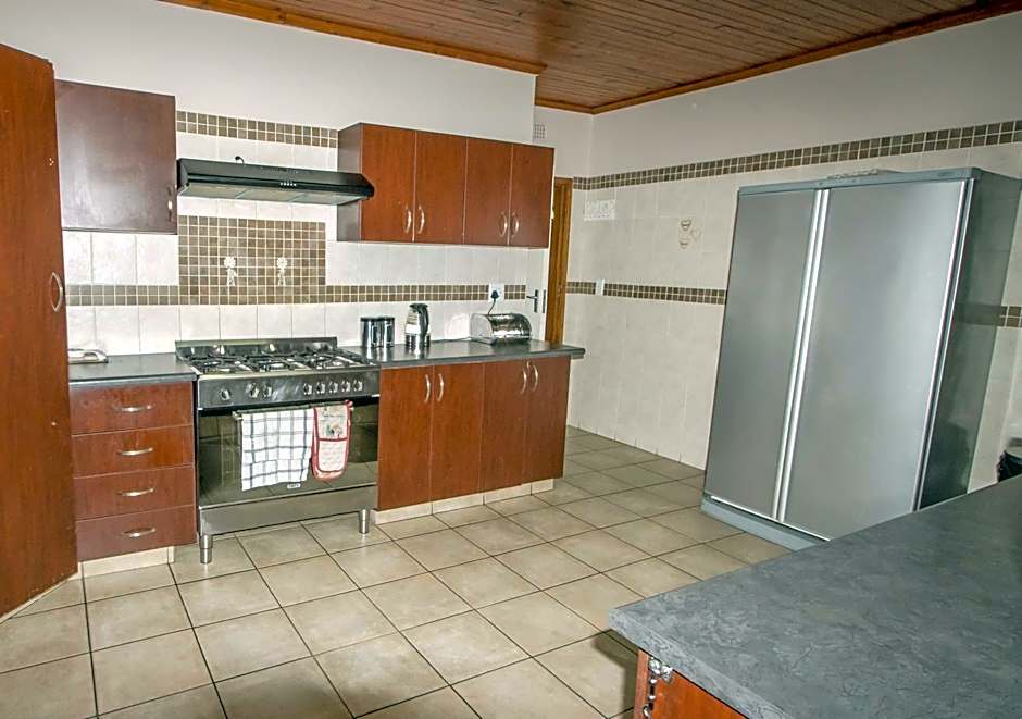 Fishermans Flat and House