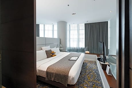 Duplex Corner View Suite