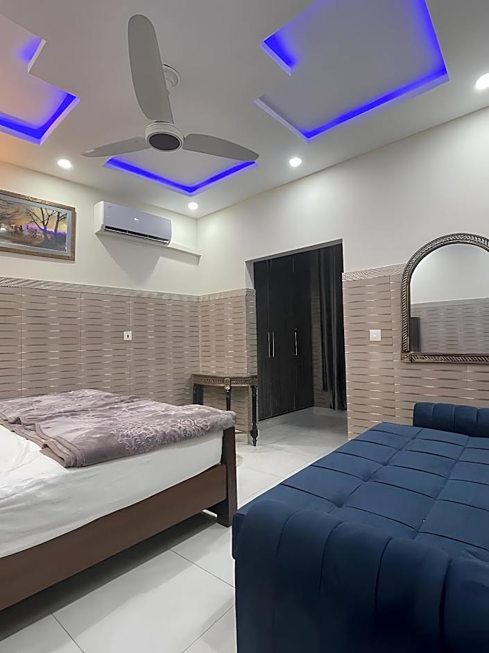 Makkah Tower Hotel – Lahore, WI