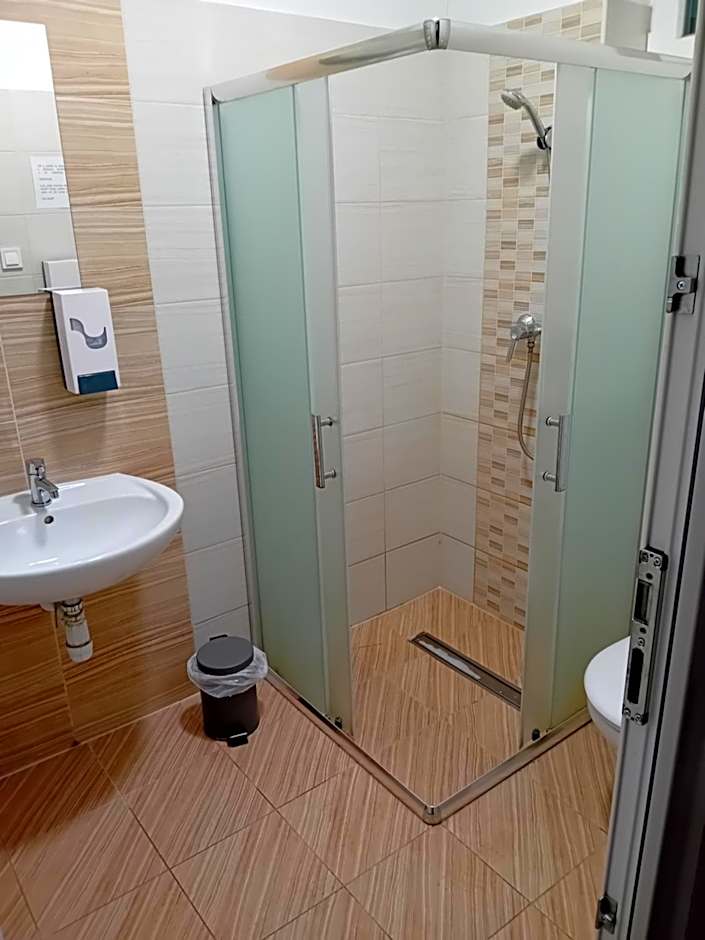 Tenisz Panzió - Baja