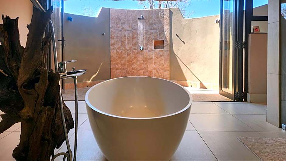 Morokolo Safari Lodge Self-catering