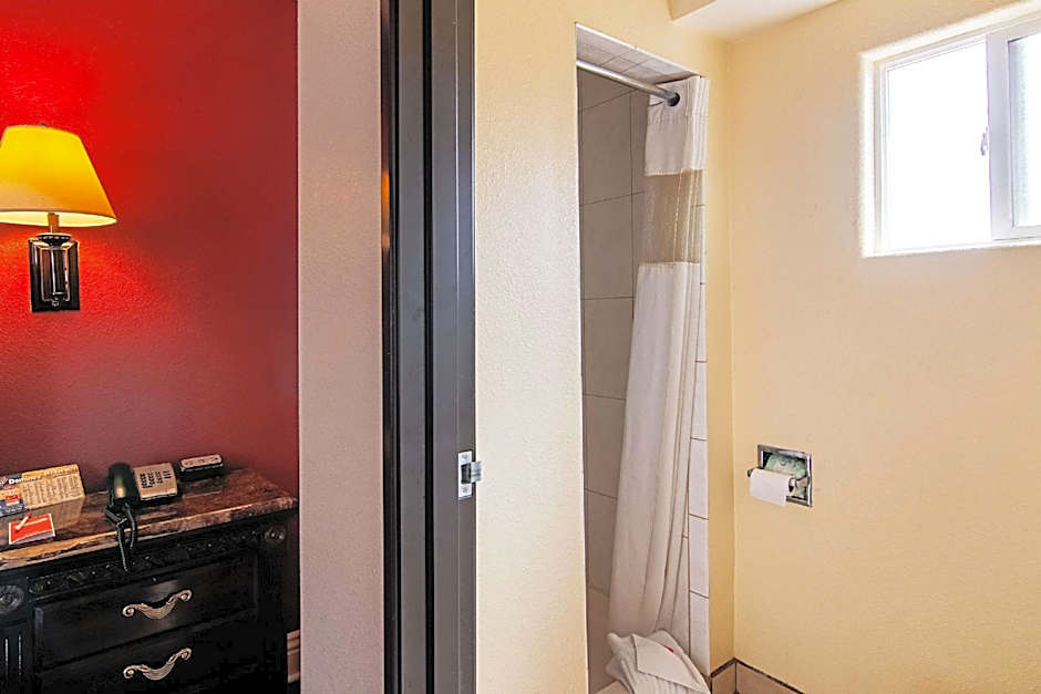 Econo Lodge Long Beach I-405