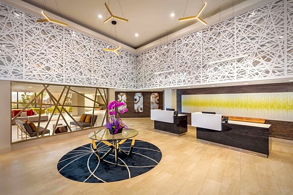DoubleTree By Hilton Pomona