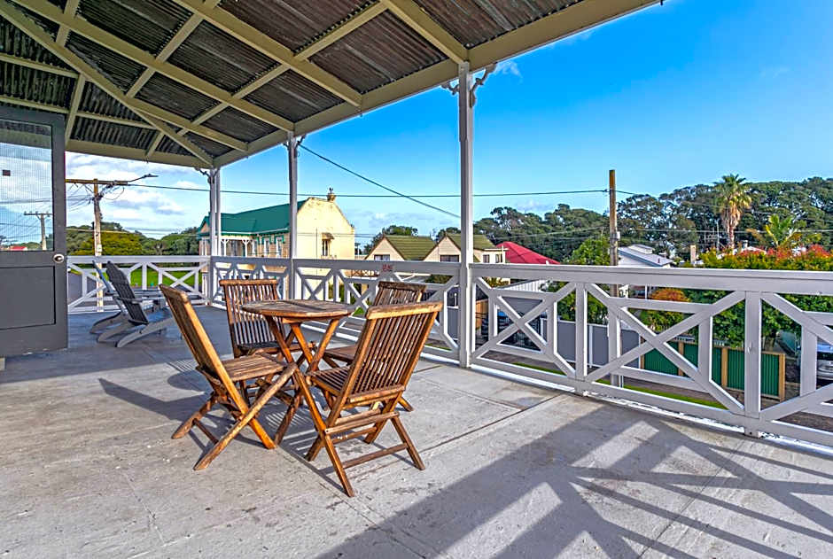 Lady Bowen Bed & Breakfast