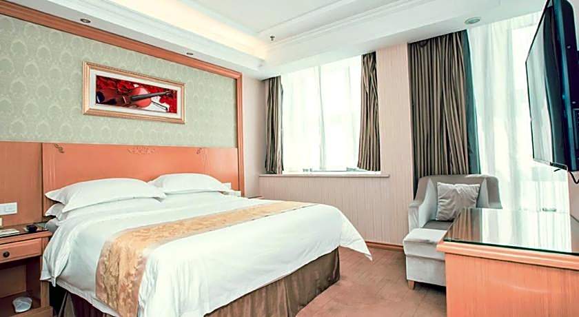 Vienna Hotel Rugao Zhengxiang Square branch