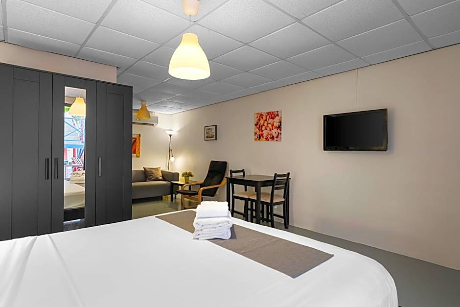 The Ritz Village Hotel- Adults Only
