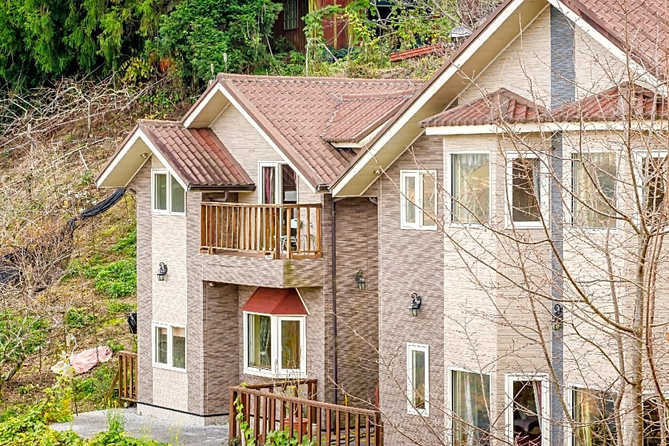 Chingjing New Paradise Bed and Breakfast