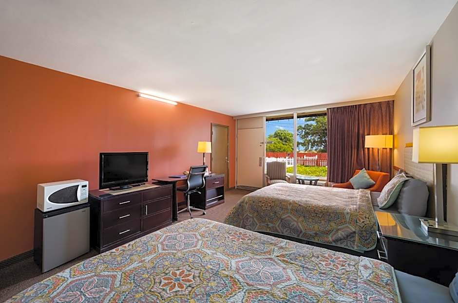 Travelodge by Wyndham Oakley