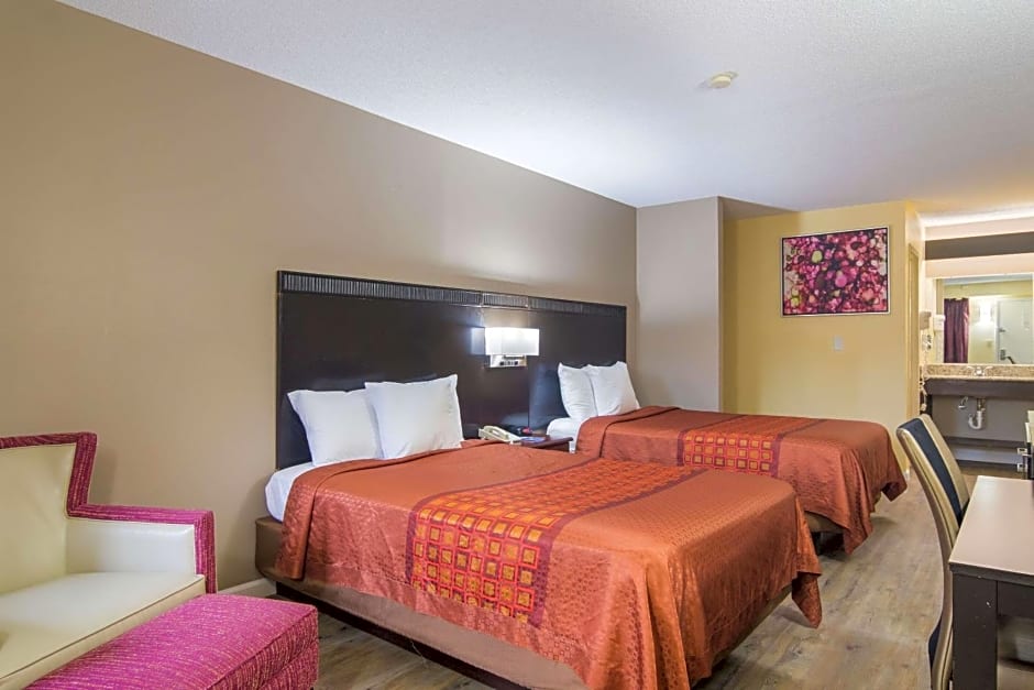 Rodeway Inn & Suites Monroeville-Pittsburgh