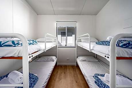 Two-Bedroom lodge with Water View