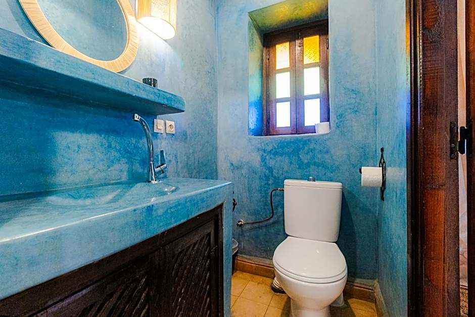 Riad Davina