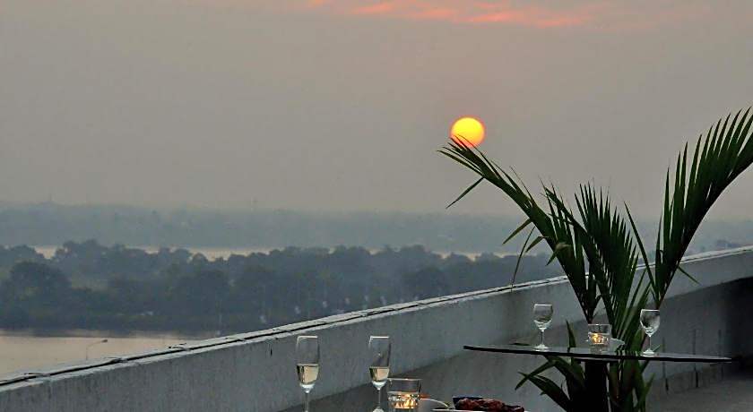 Keys Select by Lemon Tree Hotels, Kochi