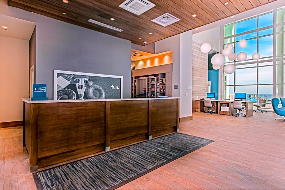 Hampton Inn By Hilton & Suites Panama City Beach-Beachfront