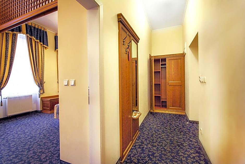 Hotel Ontario
