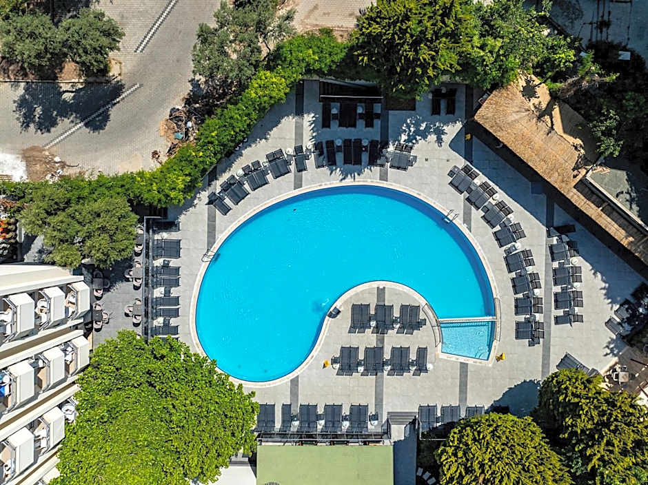 Marbel Hotel by PalmWings