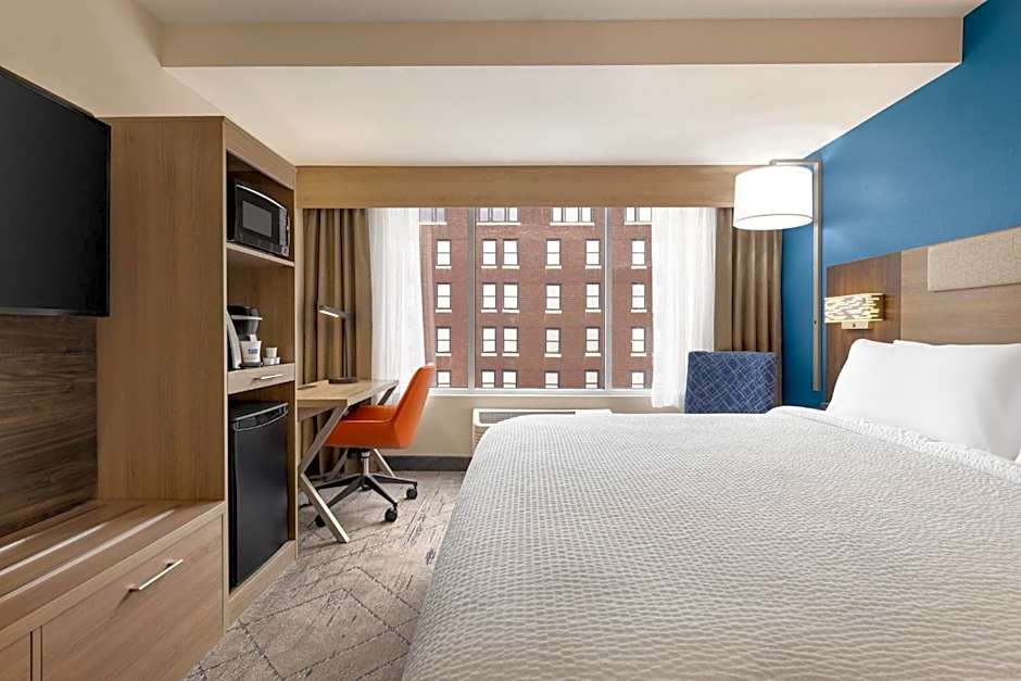 Holiday Inn Express & Suites - Evansville Downtown By IHG