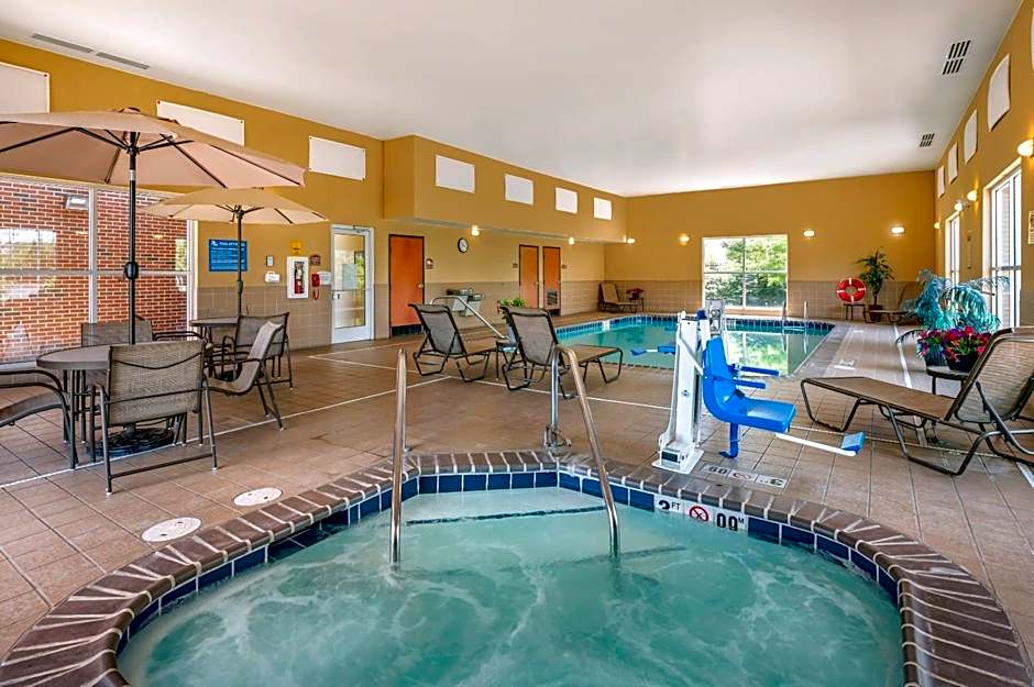 Comfort Suites Urbana Champaign, University Area