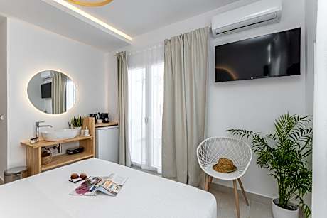 Deluxe Double Room with Balcony