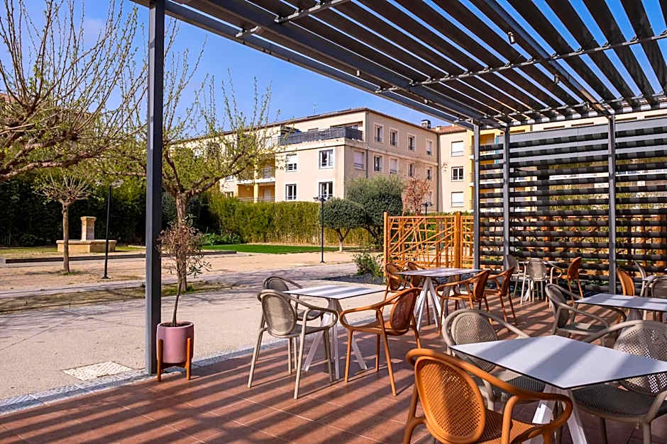 Zenitude Hotel la Valadiere, an Ascend Collection Hotel