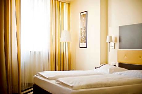 Double Room Twin