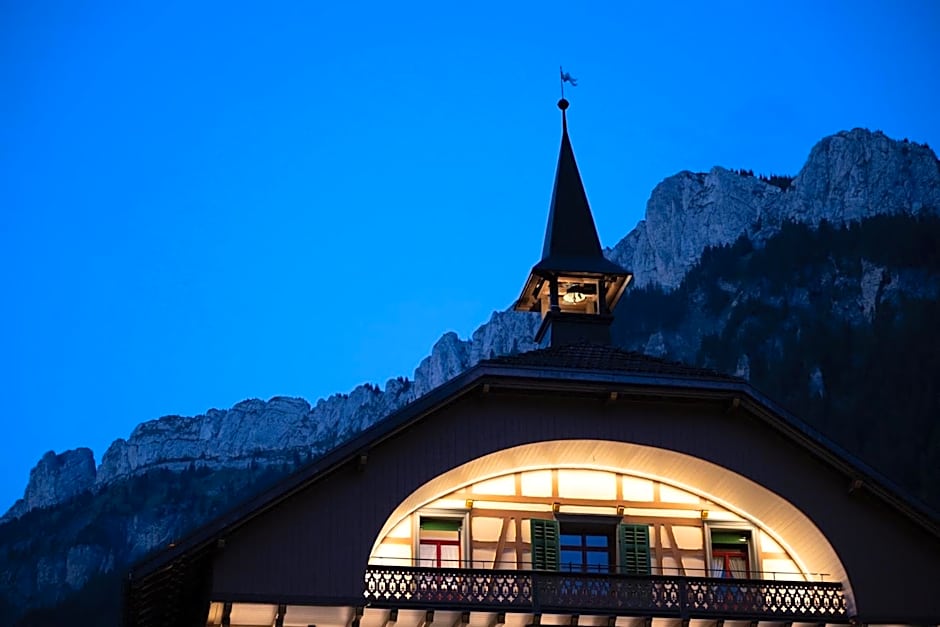 FLUHLI Hotel Kurhaus