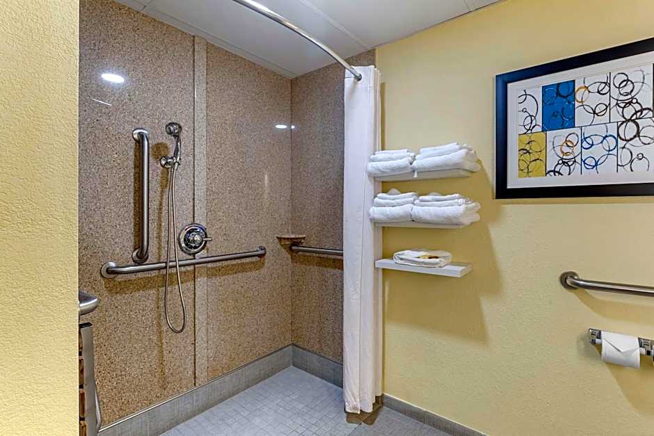 Best Western Plus North Shore Hotel