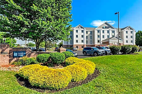 Mainstay Suites Airport