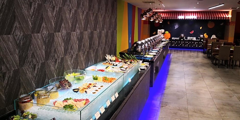 Casuarina@Meru Hotel