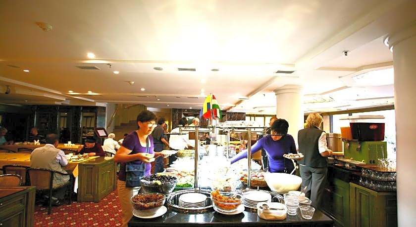 Istanbul Royal Hotel