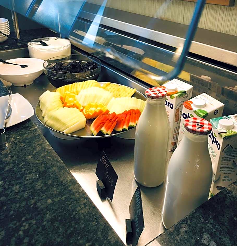 Vincent House London Residence