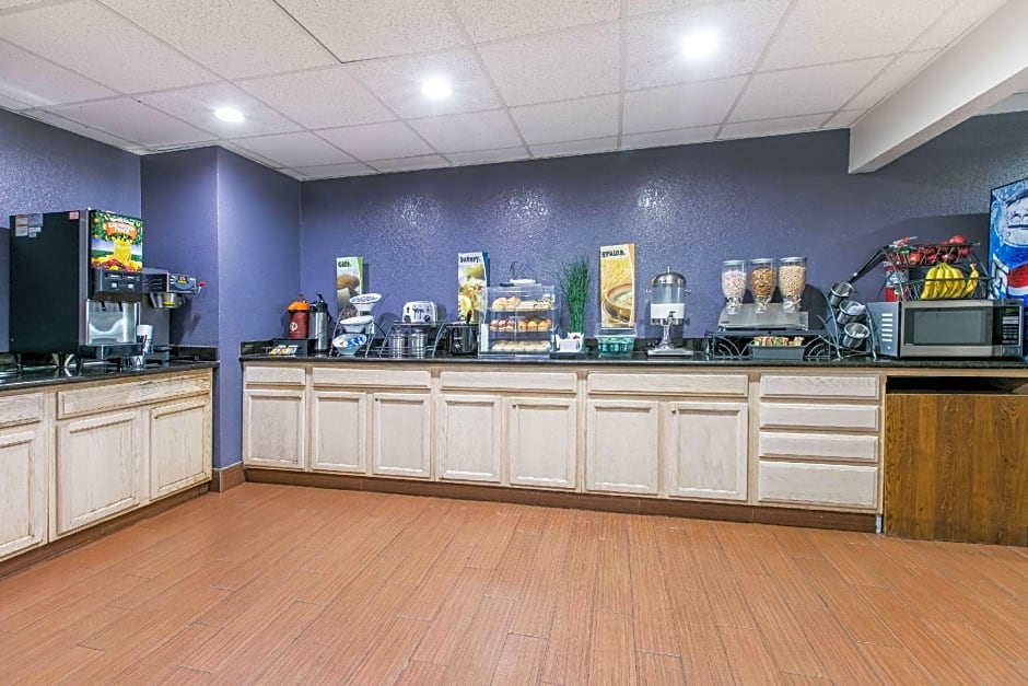 Microtel Oklahoma Cty Airport – Oklahoma City, OK