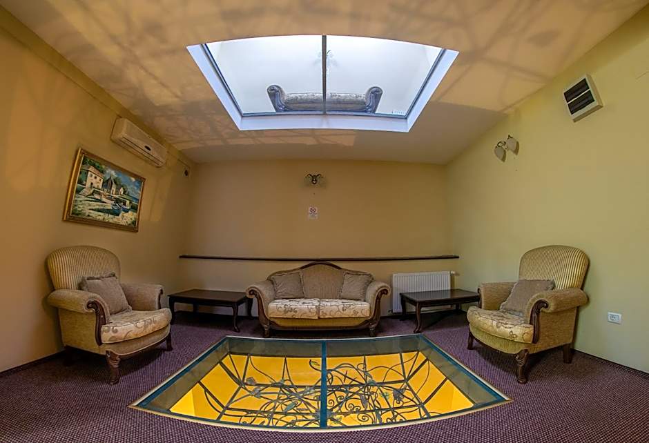 Atrium Hotel Ateneu City Center