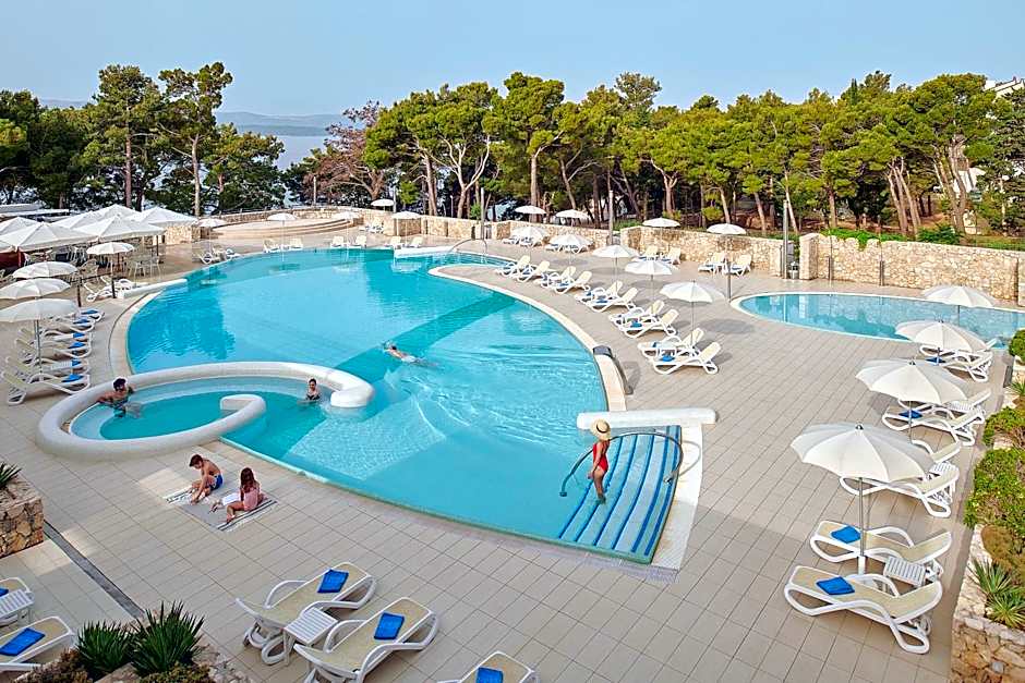 Bluesun Hotel Elaphusa