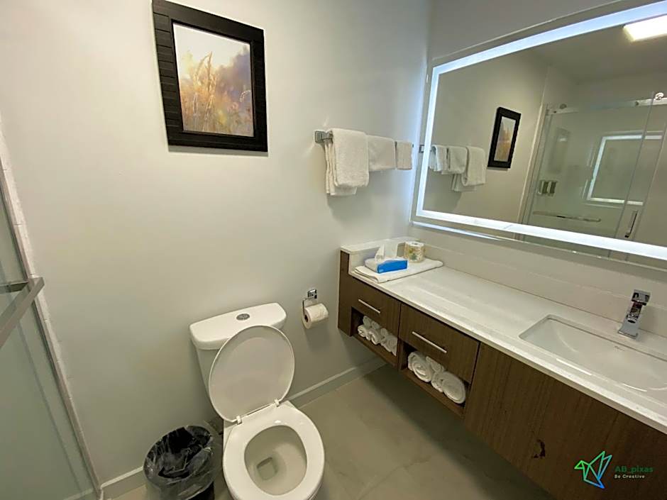 Glengarry Extended Stays