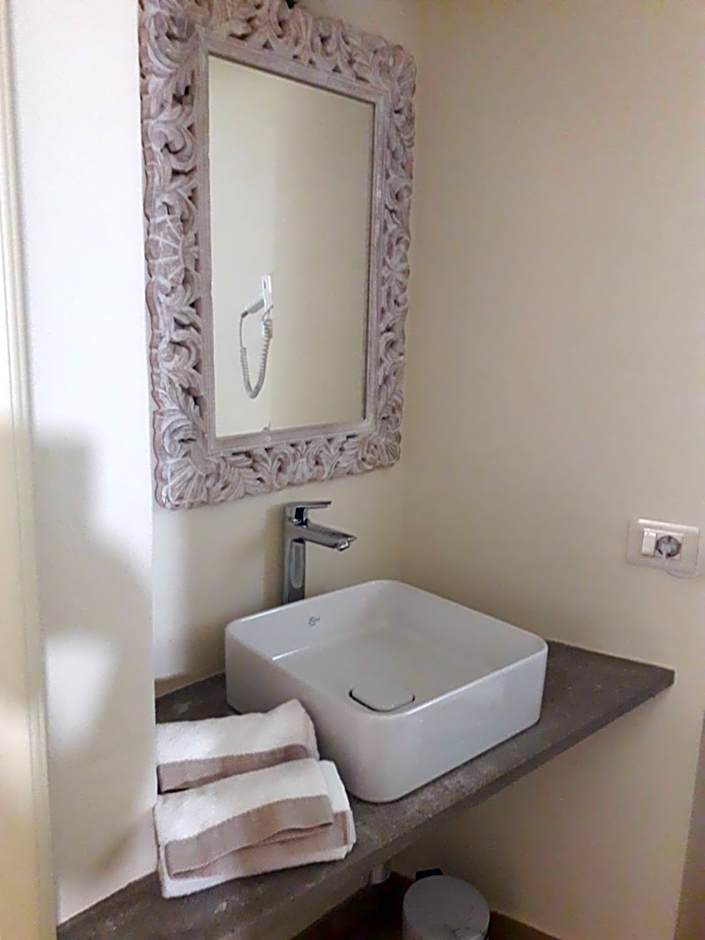 Al biancospino- Camere- Ristorante