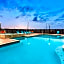 La Quinta Inn & Suites by Wyndham San Antonio Alamo City