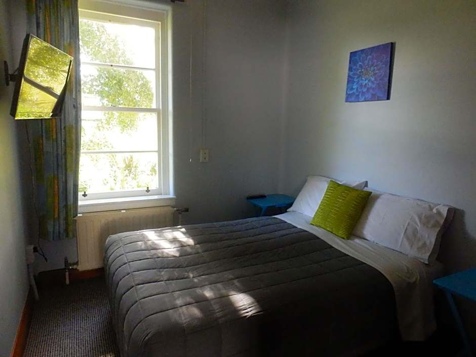 Thomas's Catlins Lodge and Camp Ground