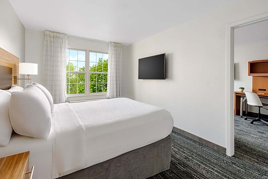 TownePlace Suites by Marriott Manchester-Boston Regional Airport