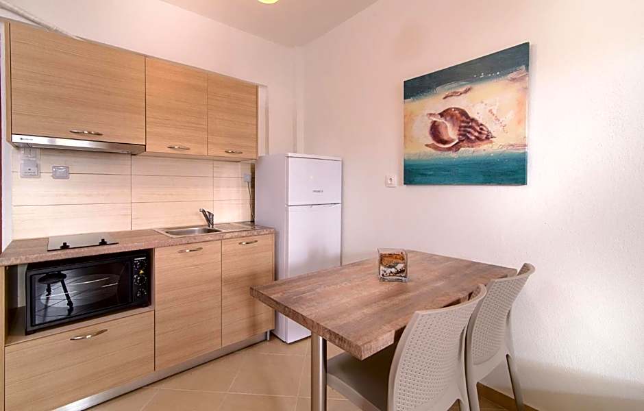 Apanemia Apartments by Flegra
